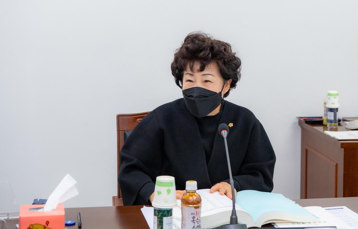  2022년도 예산안 및 기금운용 심사 첨부이미지 : 2021.12.03 2022년도 예산안 및 기금운용 심사 (행정자치위원회) (7).jpg