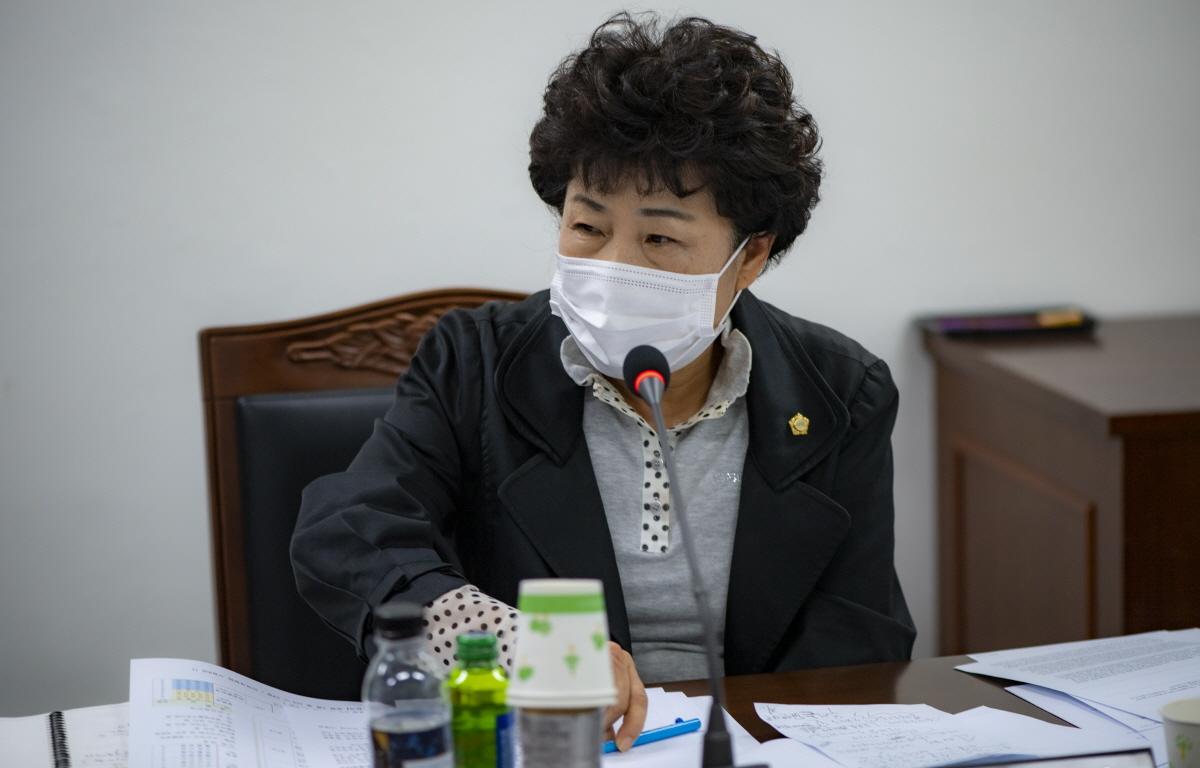 행정자치위원회 의안심사 첨부이미지 : 2021.11.03 행정자치위원회 의안심사 (17) .jpg