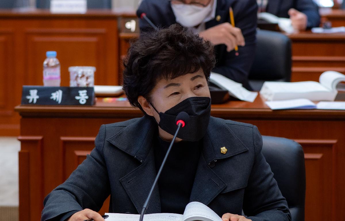 302회 고흥군의회 제2차정례회 4차본회의 첨부이미지 : 20201.11.08 302회 고흥군의회 제2차정례회 4차본회의 (12).jpg